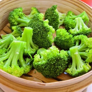 これからは茹でない！ブロッコリーは「蒸す」のが簡単でおいしい