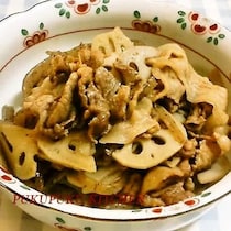 根菜やこんにゃくとあわせてボリュームアップ！ごはんが進む「豚肉のしぐれ煮」バリエ