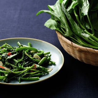 中華料理だけじゃない！暑さに負けない「空心菜」が夏の食卓の強い味方に