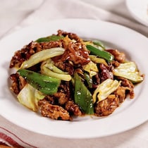 コツは炒め順と温度！プロ直伝で食感最高「ホイコーロー」