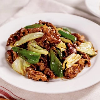 コツは炒め順と温度！プロ直伝で食感最高「ホイコーロー」