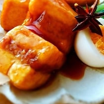 【驚きのワザ】煮込み時間を◯◯で短縮！こっくりおいしい「豚の角煮風」