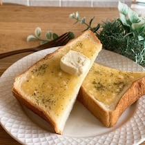 あの悪魔の味をお手軽に！「マヌルパン」をトーストで楽しもう