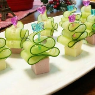 簡単&映え!ホームパーティーを盛り上げるクリスマスピンチョス