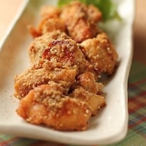ごはんススム！ごまたっぷりで香ばし美味「甘酢チキン」の簡単献立