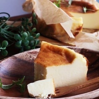 ミキサーなしでお店のような味わい◎とろとろ美味な「バスクチーズケーキ」