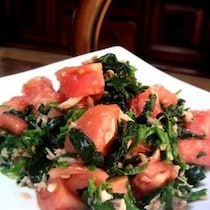 【殿堂入り】クックパッドで人気！つくれぽ7700件超の絶品「ほうれん草とトマトのツナサラダ」