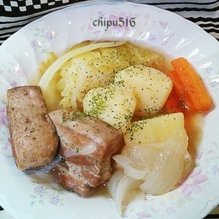 お肉も野菜も一緒にとれる!体の芯からあたたまる「豚肉ポトフ」
