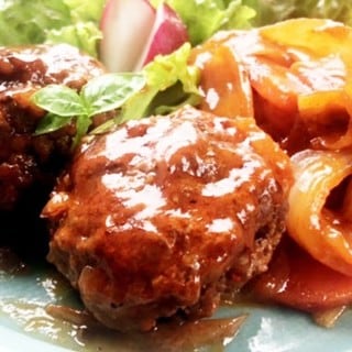 あっという間に完成!15分で「煮込みハンバーグ」が作れちゃった