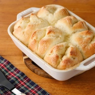 作業はたったの5分！こねないシュガーバターロール