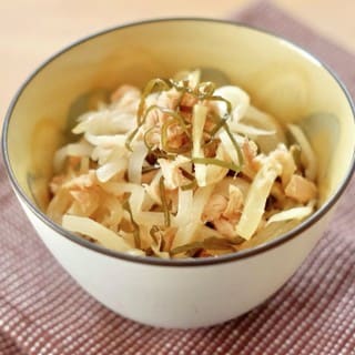 【クックパッドで人気】ツナ入りでご飯に合う◎「大根と塩昆布の作りおき」を試してみた！