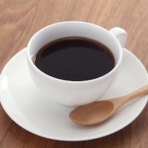 【裏ワザ】◯◯するだけで「インスタントコーヒー」が劇的においしくなる！