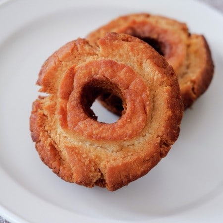 材料たったの3つ！ザクザク食感が楽しい「卵なしオールドファッション」作ってみた