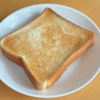 たったひと工夫で劇的に変わる! 「いつもの食パンをもっとおいしく焼くコツ」を試してみた