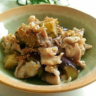 キッチンで汗だくにならない！「豚バラ×1食材」で作れるレンジおかず4選