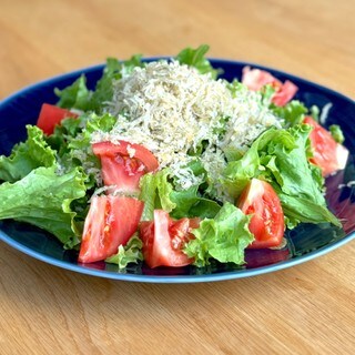 いつものサラダが10倍おいしい！サクサクがやみつき「魔法のトッピング」