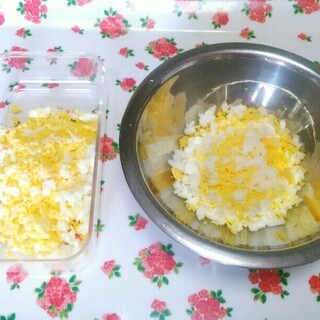 超簡単！「ゆで卵」をあっという間に美しいそぼろ状にできる、アノ道具とは？