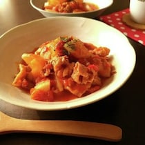 材料3つ！「トマト缶」活用でバッチリ決まるメインおかず4選