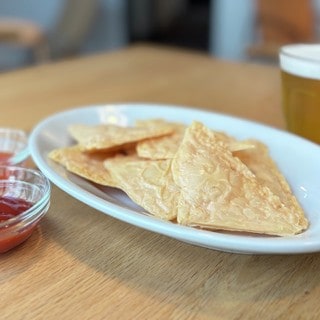 スライスチーズだけで完成！「カリカリチーズチップス」