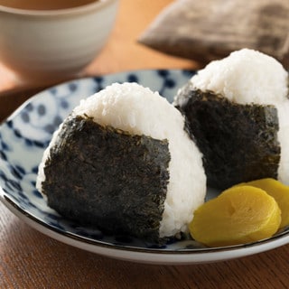 ◯◯を入れるだけ!?いつものおにぎり格上げ術