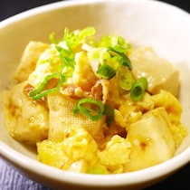 つくれぽ1000件超え！「豆腐と卵の甘辛煮」があと一品に便利すぎる