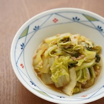 【殿堂入り】ほったらかしで簡単！「白菜とツナ缶」の材料2つで作れる煮物