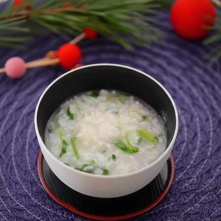 物足りない、味が決まらない…を解消！今年作りたい「七草粥」レシピ3選