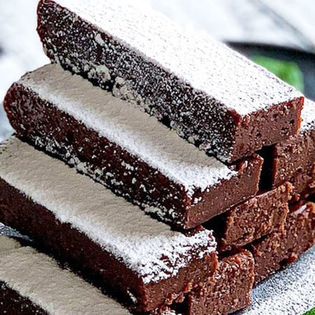 【驚きの簡単さ】10分で完成！レンジで作る「ガトーショコラ」