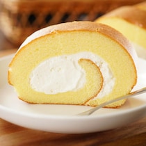 ロールケーキだってすぐ！レンジで作れる「ふわふわスイーツ」4選