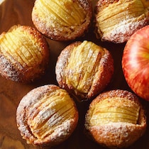 どの型にする!?焼きっぱなしの簡単＆本格「りんごケーキ」5選