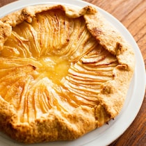 型がなくてもかわいく作れる！サクサクおいしい「りんごタルト」