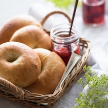 簡単なのに本格的！30分で完成「もちもちベーグル」