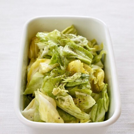 食材1つで変幻自在！「キャベツだけ作りおき」味バリエ4選