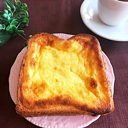 あのバスク風も!?朝が楽しみになる「新感覚トースト」レシピ5選