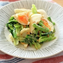 クックパッドで人気！小松菜嫌いさんも食べやす〜い「小松菜と卵のオイマヨサラダ」作ってみた