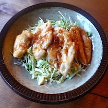 食欲マシマシ！ヘルシーでも食べごたえ◎「ささみの生姜焼き」レシピ