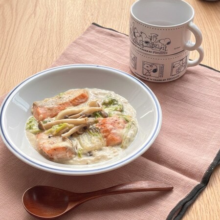 フライパン1つで完成！「鮭と白菜のチーズクリーム煮」がおいしすぎる