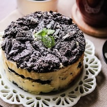ザクザク食感がたまらない！たっぷりオレオのチーズケーキ