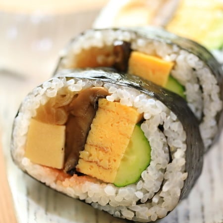 もっと早く知りたかった！太巻きをスパッと切るワザ3選