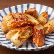 簡単でおいしい！「ちくわ」だけで作るおつまみレシピ4選