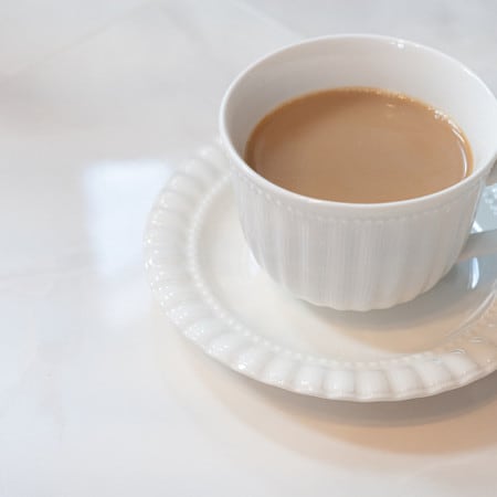 鍋も使わない！ティーバッグで「濃厚ロイヤルミルクティー」を作る方法