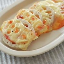 400人が絶賛！ハムチーズの塩気で箸止まらないれんこんおかずを作ってみた