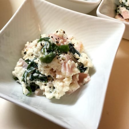 水切り不要でもベチャベチャしない！目からウロコの「豆腐の混ぜるだけサラダ」