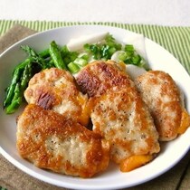 食べだしたら止まらない！子ども喜ぶ「鶏のカリカリチーズおかず」5選