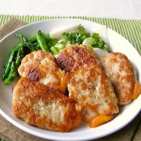 食べだしたら止まらない！子ども喜ぶ「鶏のカリカリチーズおかず」5選