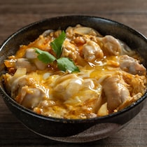 家にある材料だけで！親子丼が飛躍的においしくなる調味料の黄金比