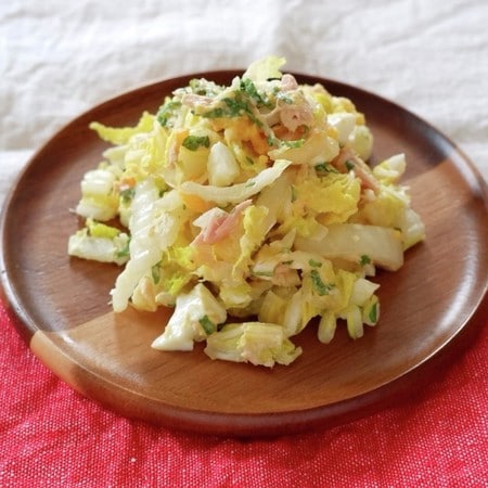 400人以上が絶賛！旬の白菜で作るデパ地下風「白菜と卵のレモン風味サラダ」