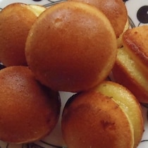 子どもも大人もパクパク食べられる！ホットケーキミックスで「ベビーカステラ」