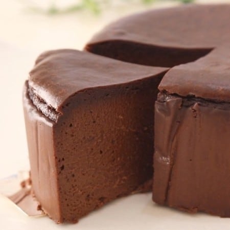 驚くほど濃厚！一度食べたらやみつきの「ベイクドチョコチーズケーキ」