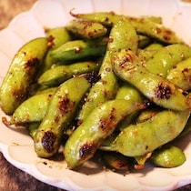 お酒にぴったり！「ガーリックバター枝豆」が止まらないおいしさ